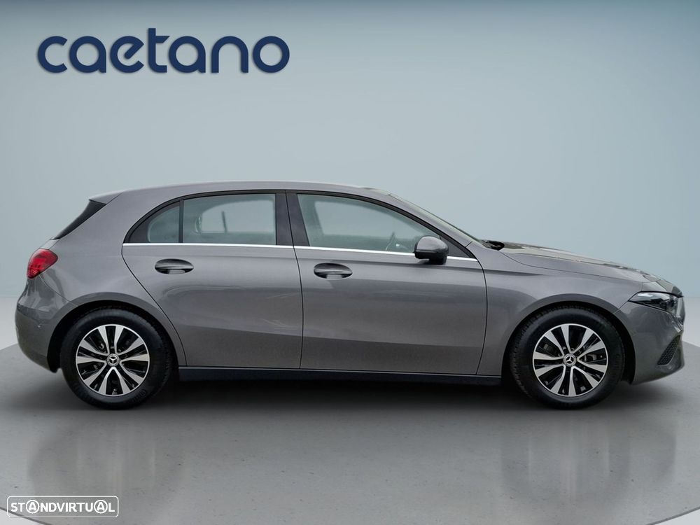 Mercedes-Benz A 200 - 9