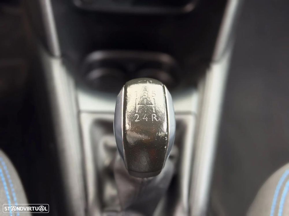 Peugeot 208 1.6 BlueHDi Style - 23