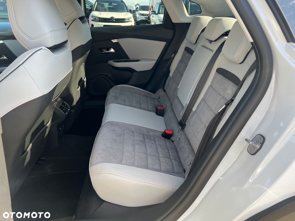 Citroën C4X 1.2 mHEV Max eDCT6 - 23