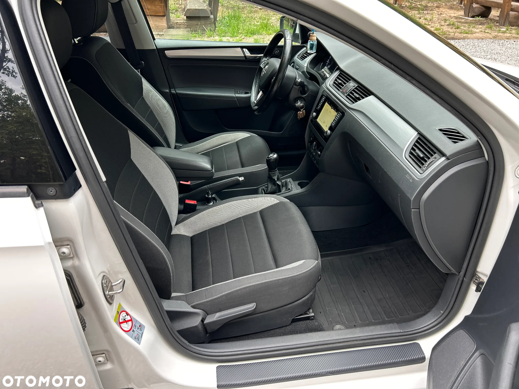 Skoda RAPID - 17