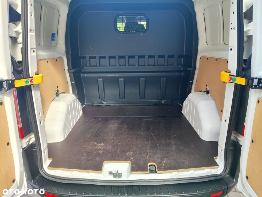 Ford Transit - 28