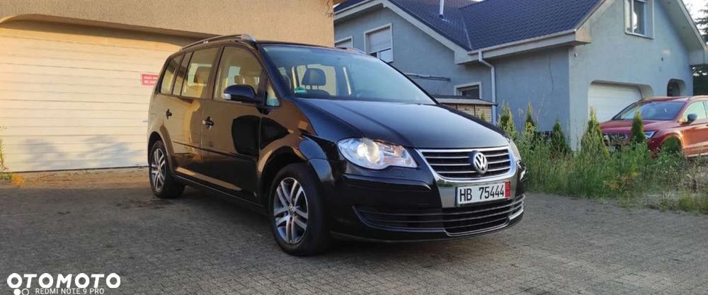 Volkswagen Touran 2.0 TDI DPF DSG STYLE - 32