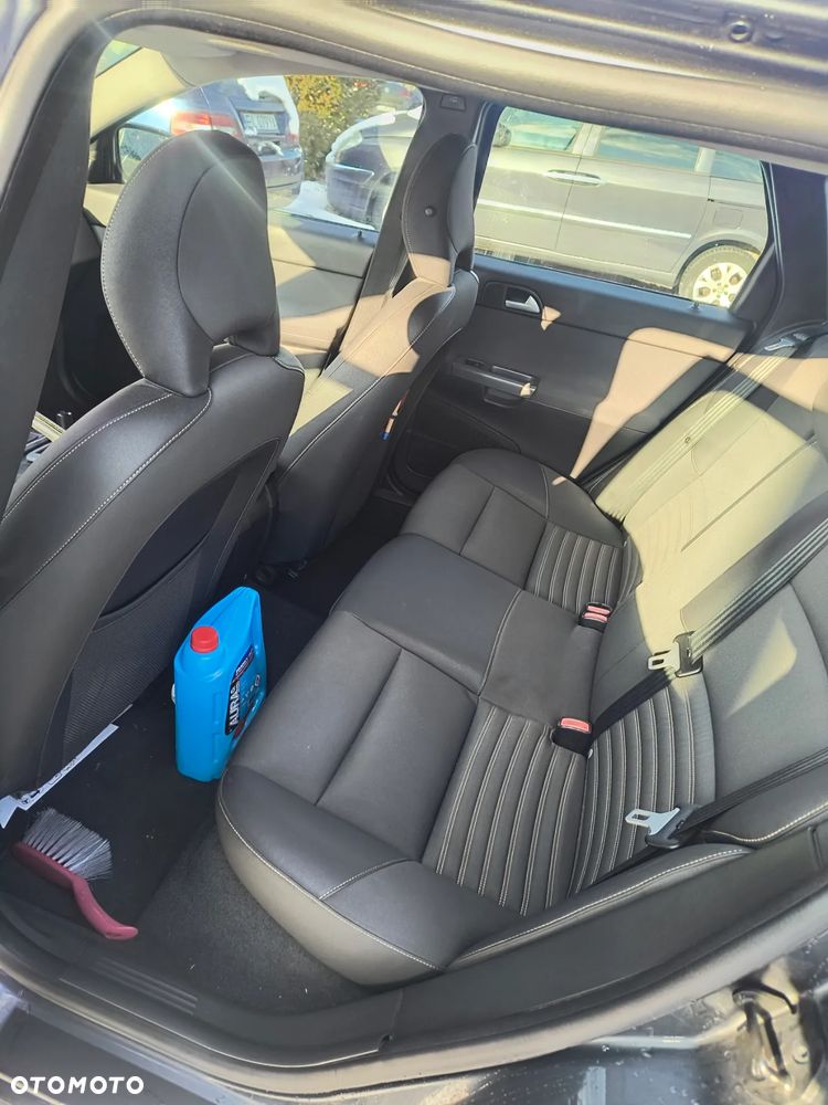 Volvo V50 D3 Kinetic - 12