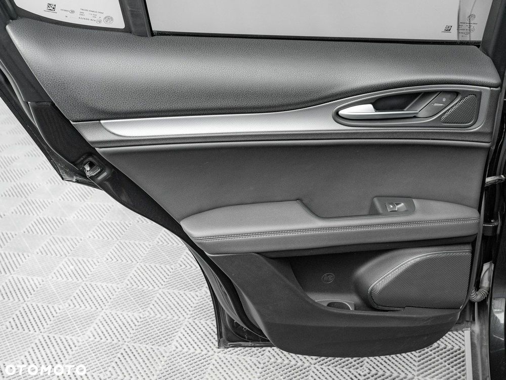 Alfa Romeo Stelvio 2.0 Turbo Sprint Q4 - 24