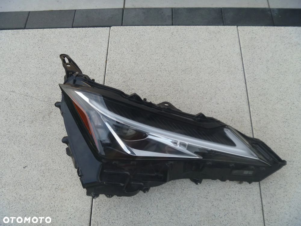LEXUS UX LAMPA FULL LED PRAWA KOMPLETNA MODUŁ ORYGINAŁ