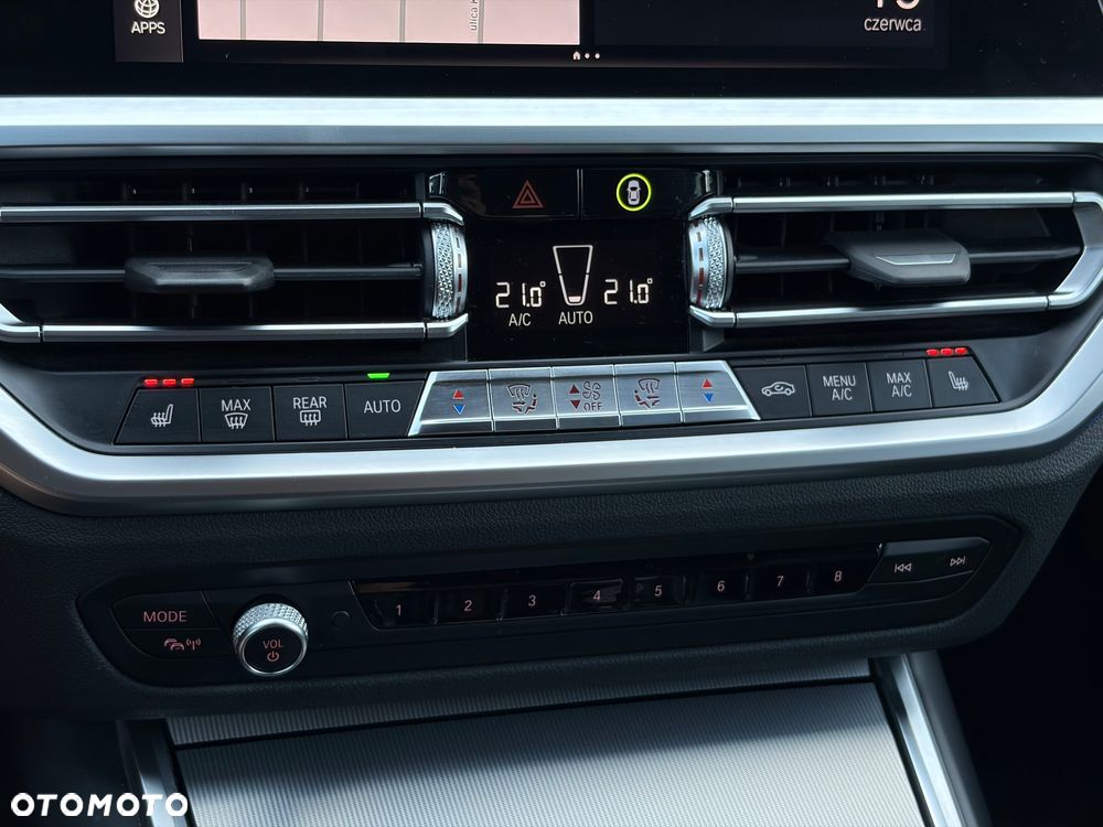 BMW Seria 3 320d Edition M Sport Shadow - 25