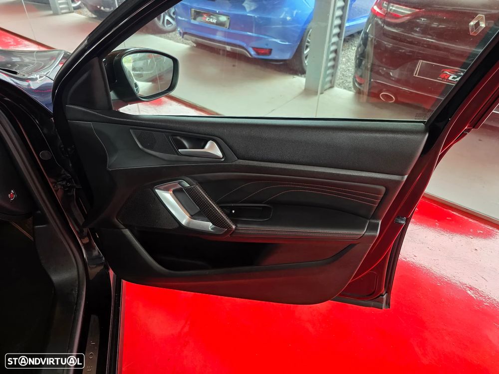 Peugeot 308 SW 1.5 BlueHDi GT Line EAT8 - 41