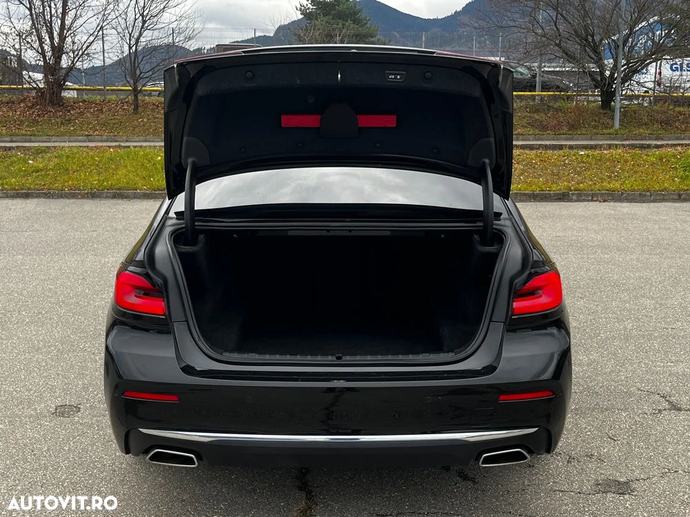 BMW Seria 5 520d xDrive AT MHEV - 35