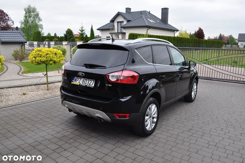 Ford Kuga 2.0 TDCi 2x4 Titanium - 15