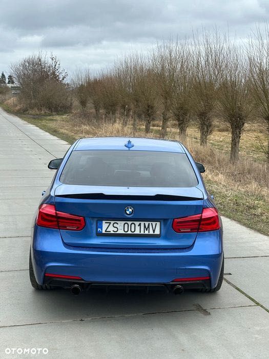 BMW Seria 3 2017 photo 3