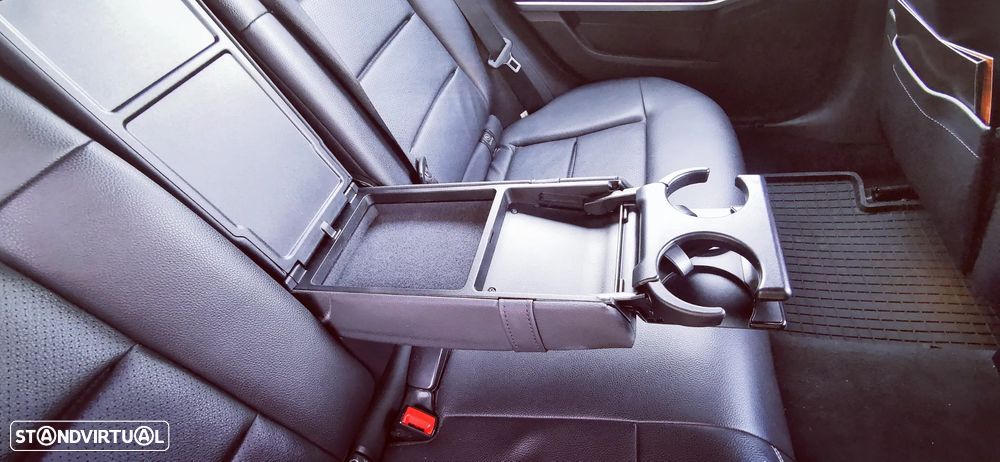 Mercedes-Benz E 250 BlueTEC 4Matic 7G-TRONIC Avantgarde - 31