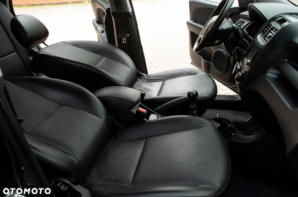 Kia Sportage 2.0 2WD Attract - 32