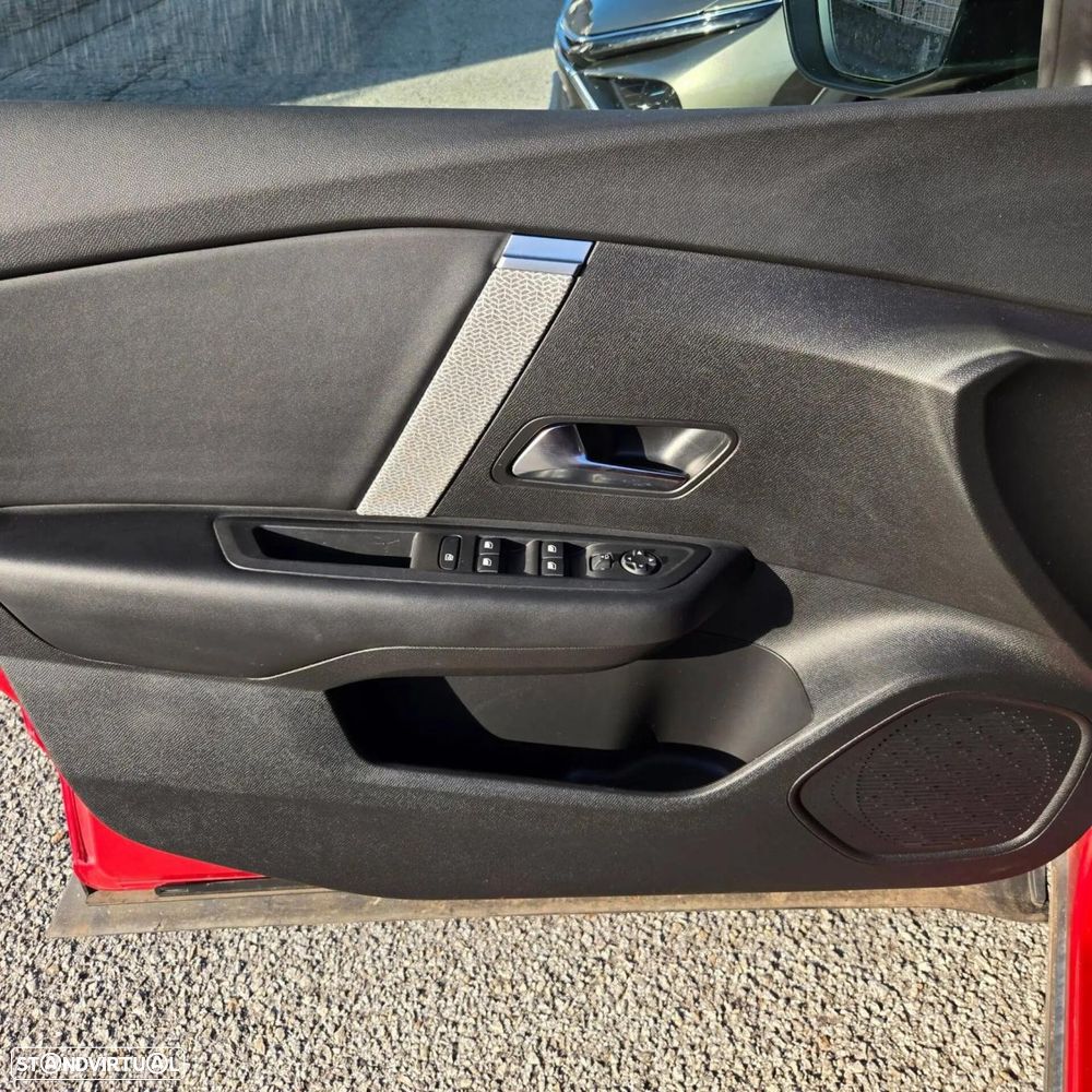 Citroën e-C4 50 kWh Shine - 9