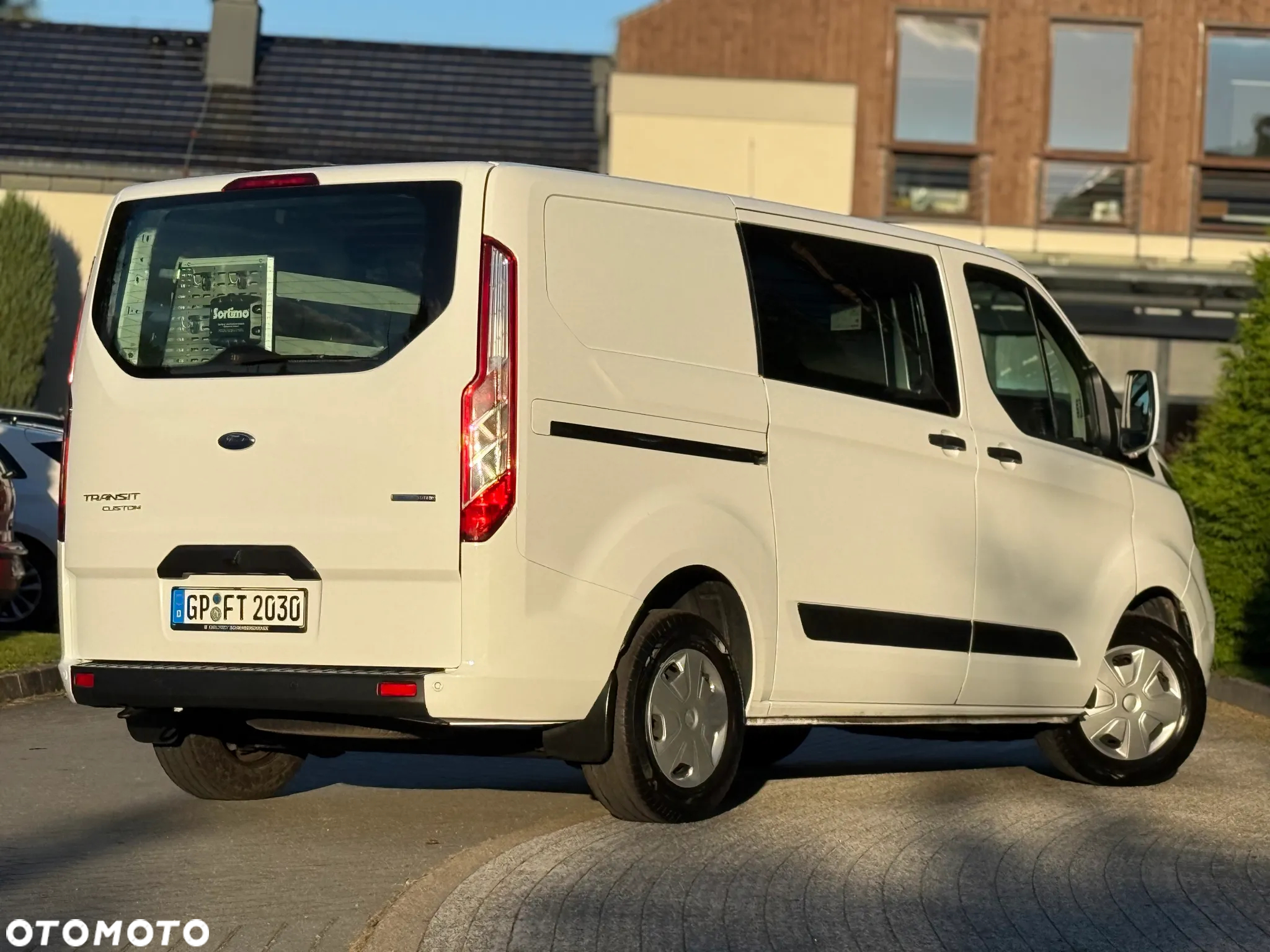 Ford Transit Custom - 13