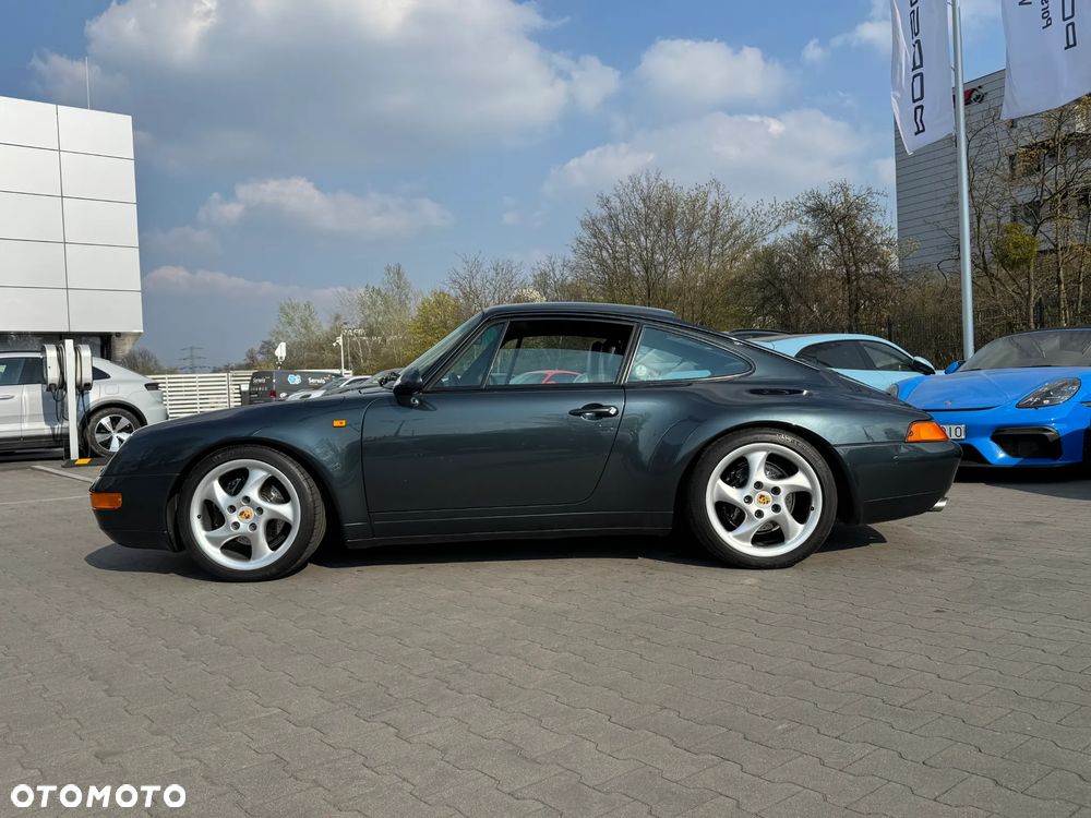 Porsche 911 Carrera - 5