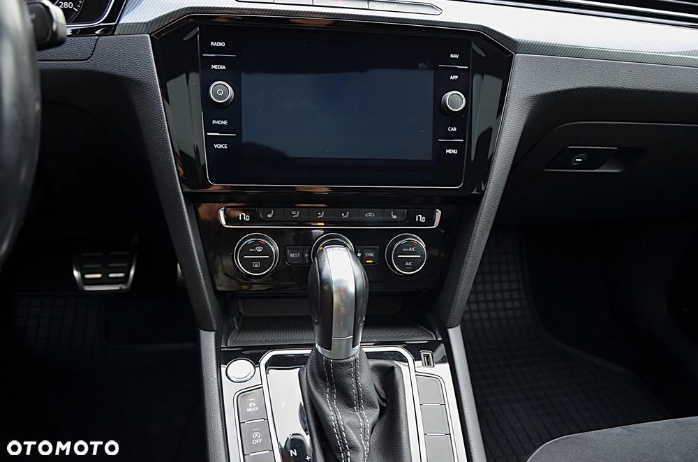 Volkswagen Arteon 2.0 TDI SCR 4Motion DSG R-Line Edition - 20