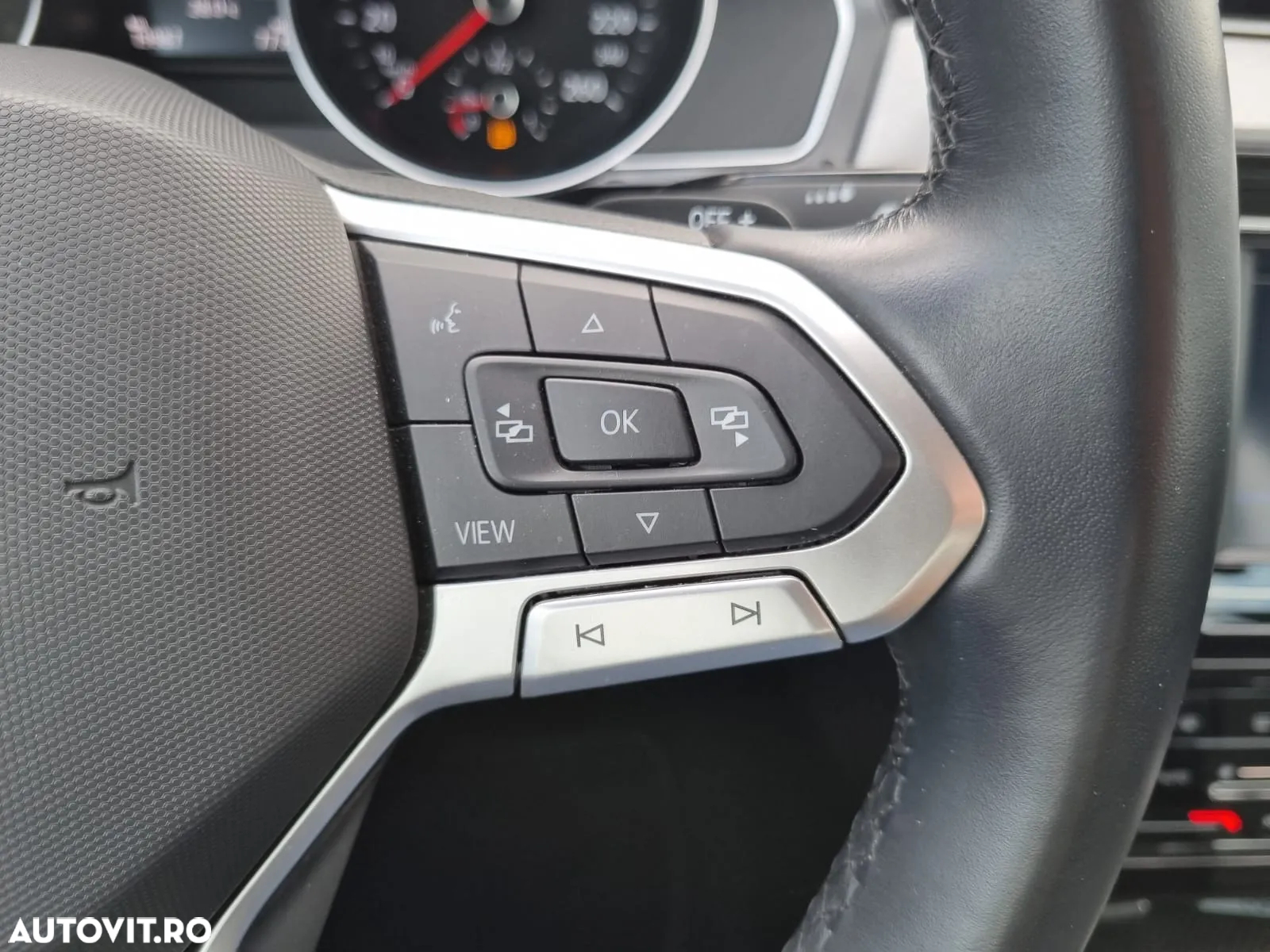 Volkswagen Passat 2.0 TDI DSG Comfortline - 18