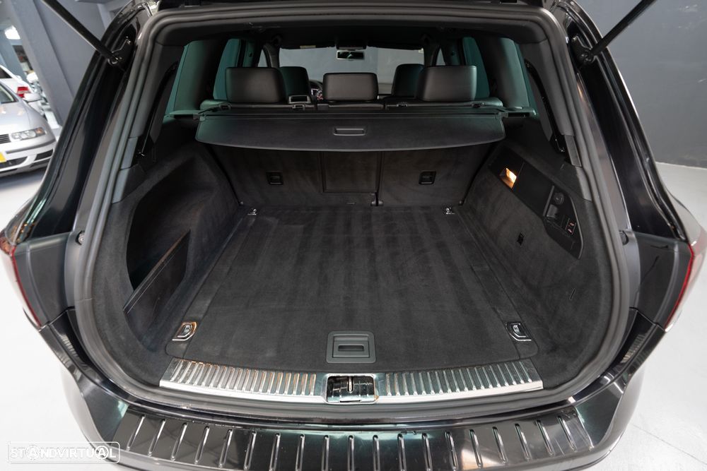 VW Touareg 3.0 TDI V6 Top Tiptronic - 32