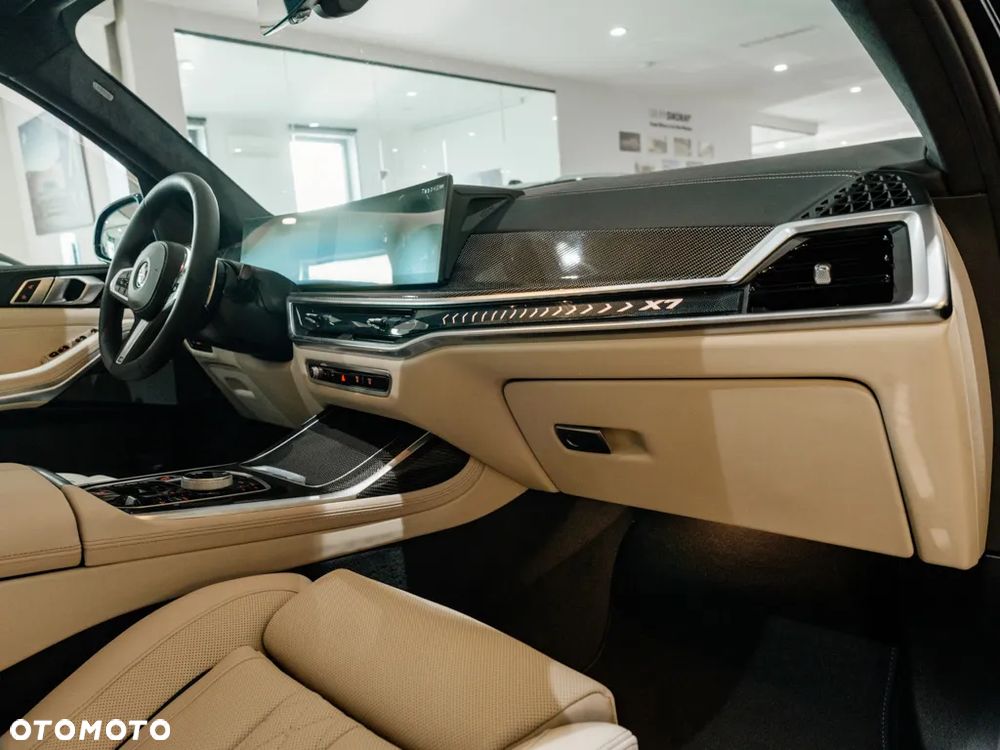 BMW X7 - 9