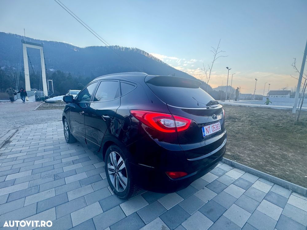 Hyundai ix35 1.7 CRDI 2WD Fifa World Cup Edition - 4