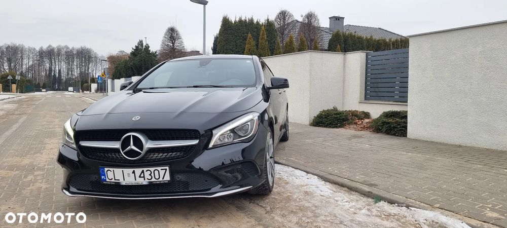 Mercedes-Benz CLA 250 4Matic 7G-DCT UrbanStyle Edition - 12