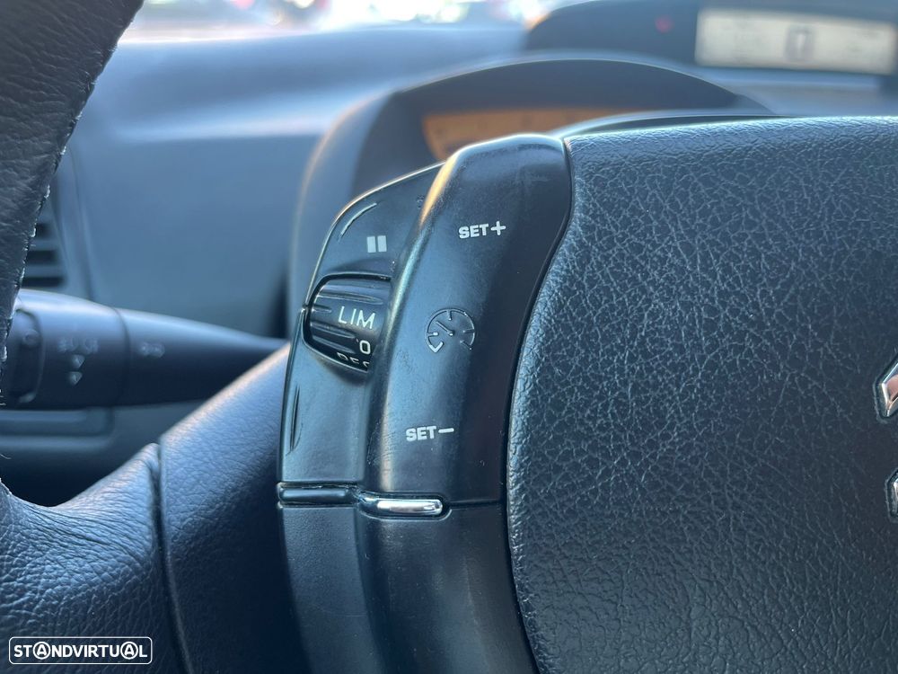 Citroën C4 1.6 HDI VTR Pack - 19