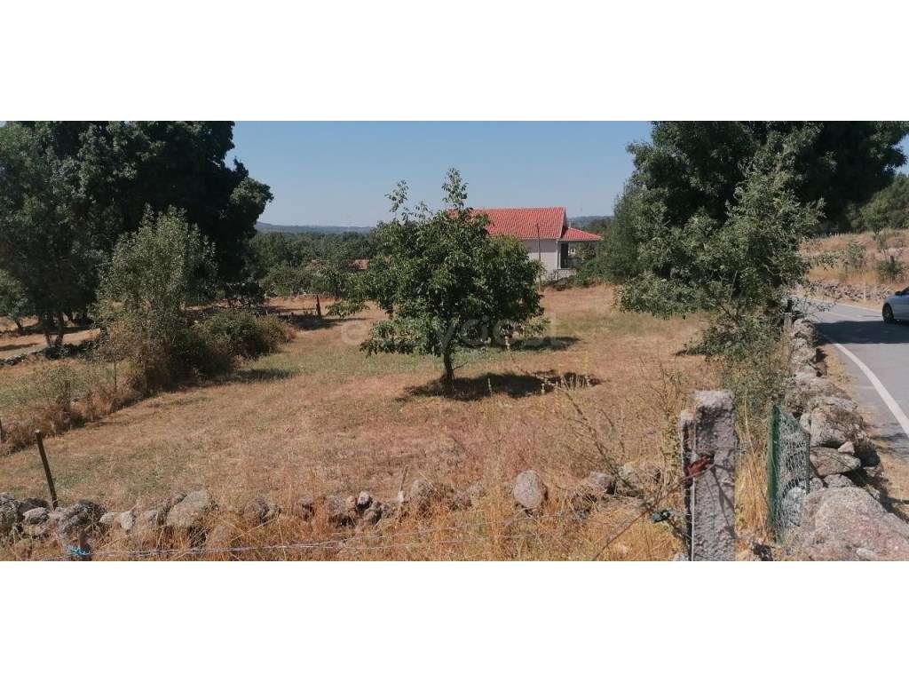 Terreno Rustico de 1.400m2, com viabilidade de construção, situado ... - Grande imagem: 4/12