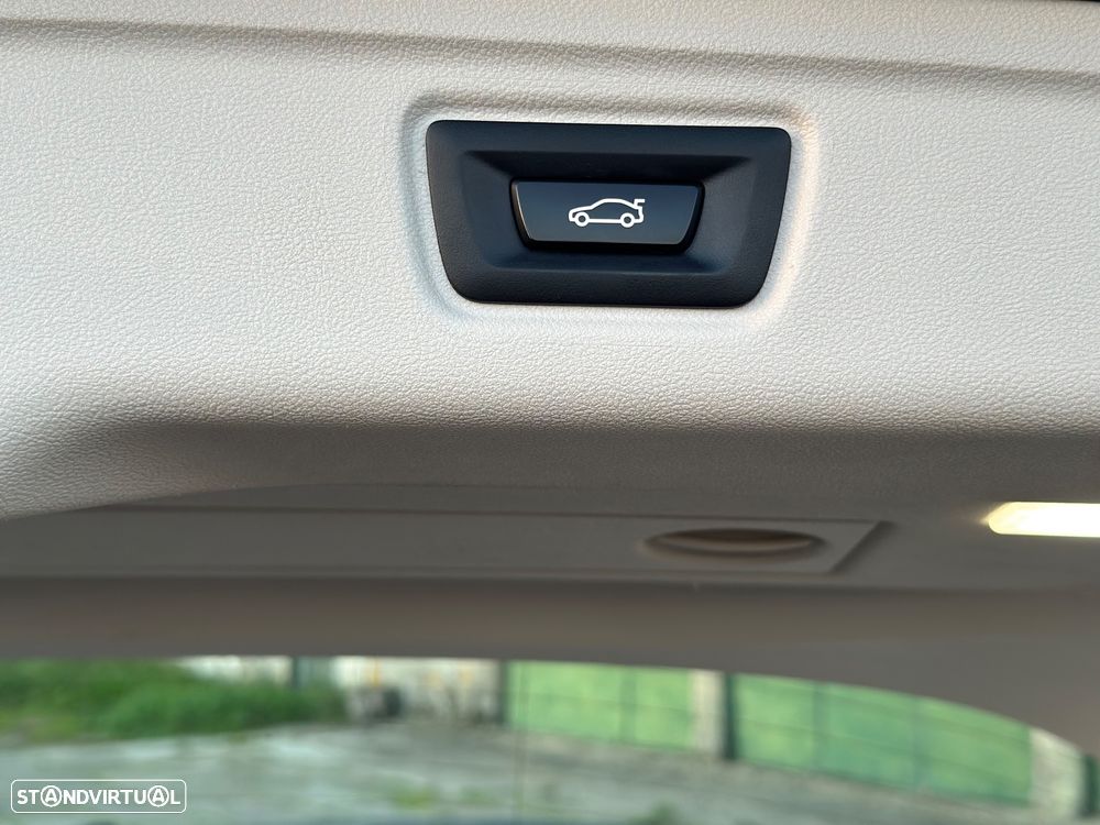 BMW 330 e Touring xDrive Aut. Advantage - 46