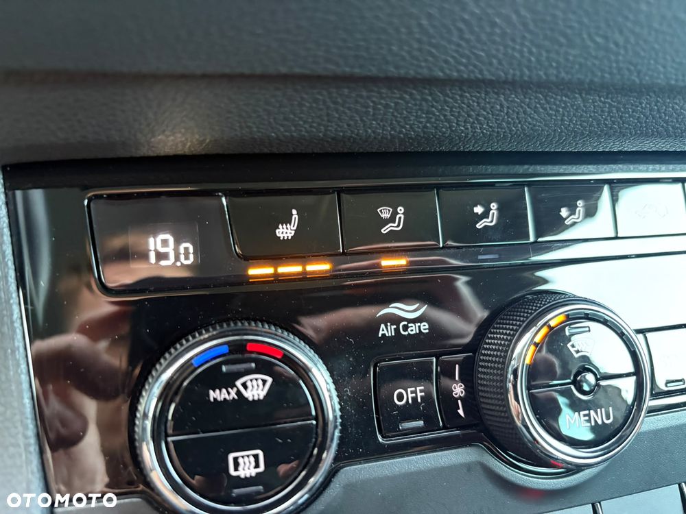 Skoda Karoq 1.5 TSI ACT 4x2 Sportline DSG - 22