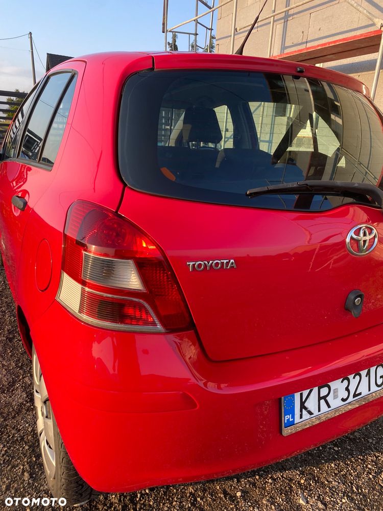 Toyota Yaris - 13