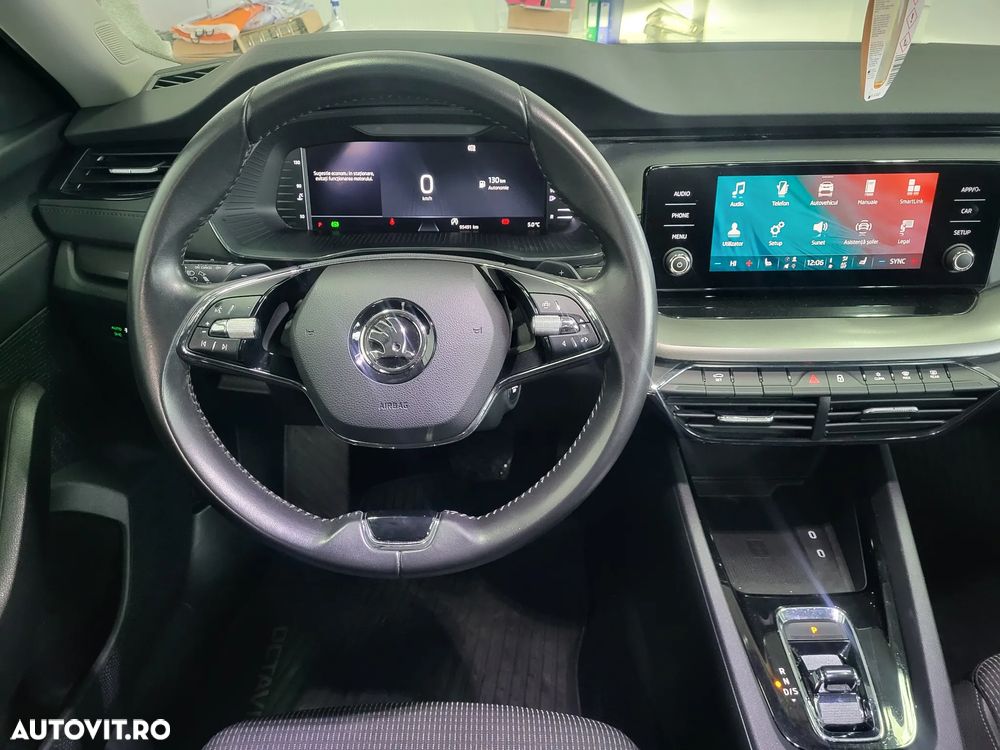 Skoda Octavia 2.0 TDI DSG Ambition - 17