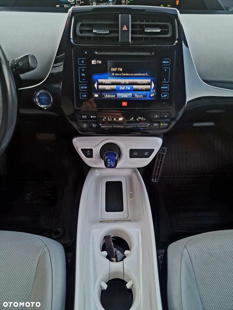 Toyota Prius - 24