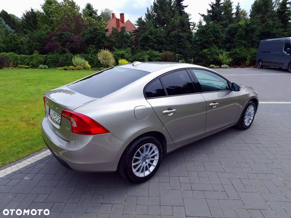 Volvo S60 D2 Kinetic - 8