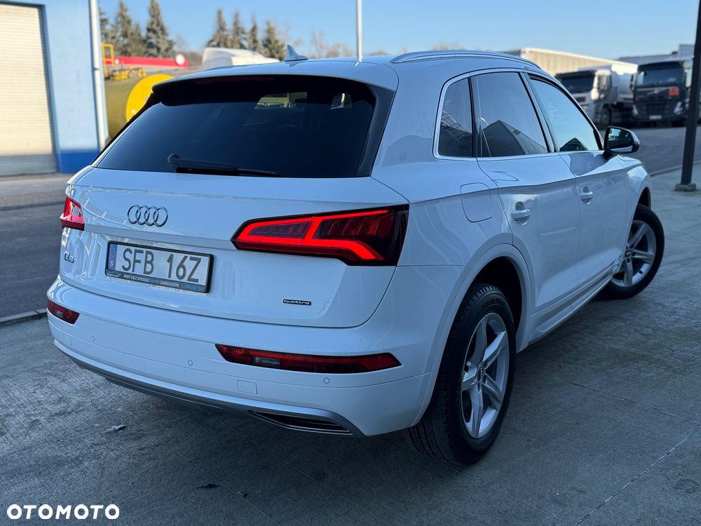 Audi Q5 35 TDI Quattro S tronic design - 4