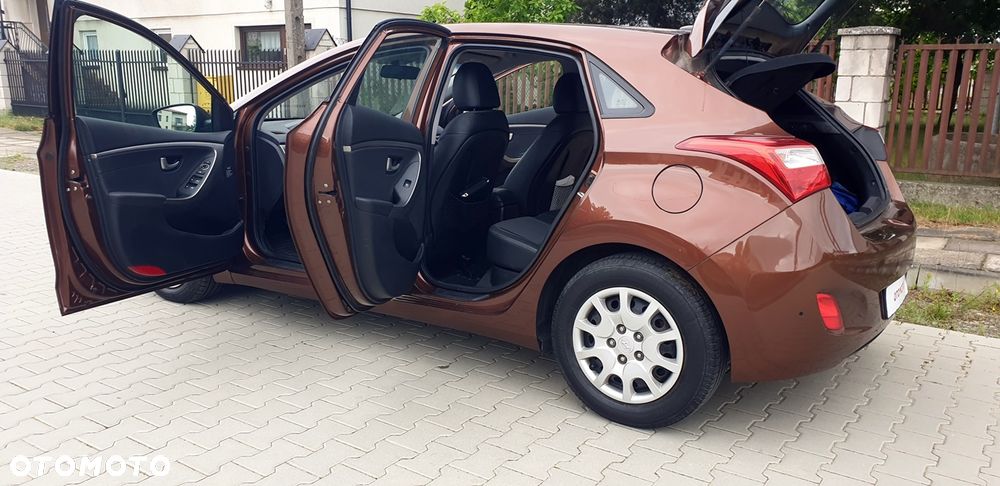 Hyundai i30 1.4 CRDi Premium - 15