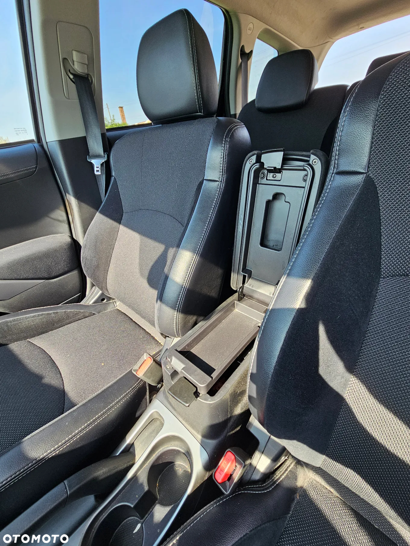 Mitsubishi Outlander 2.2 DID Intense EU5 - 16