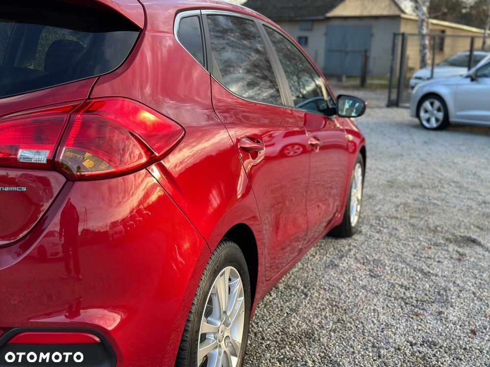 Kia Ceed 1.6 CRDi 128 ISG Edition 7 - 20