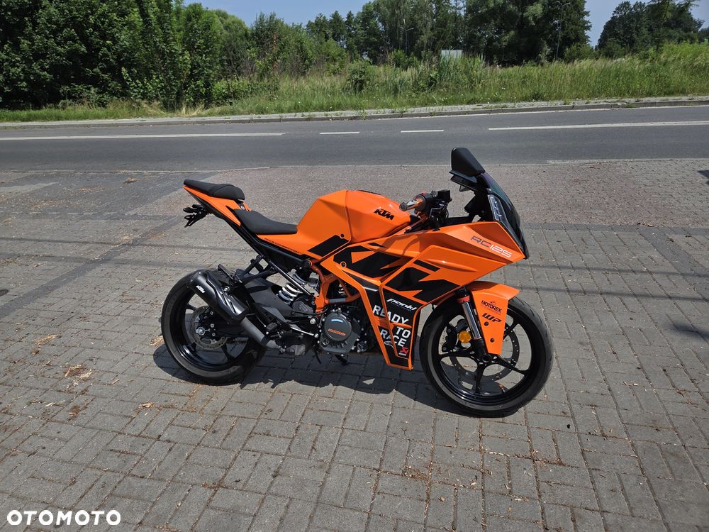 KTM RC 125 - 9