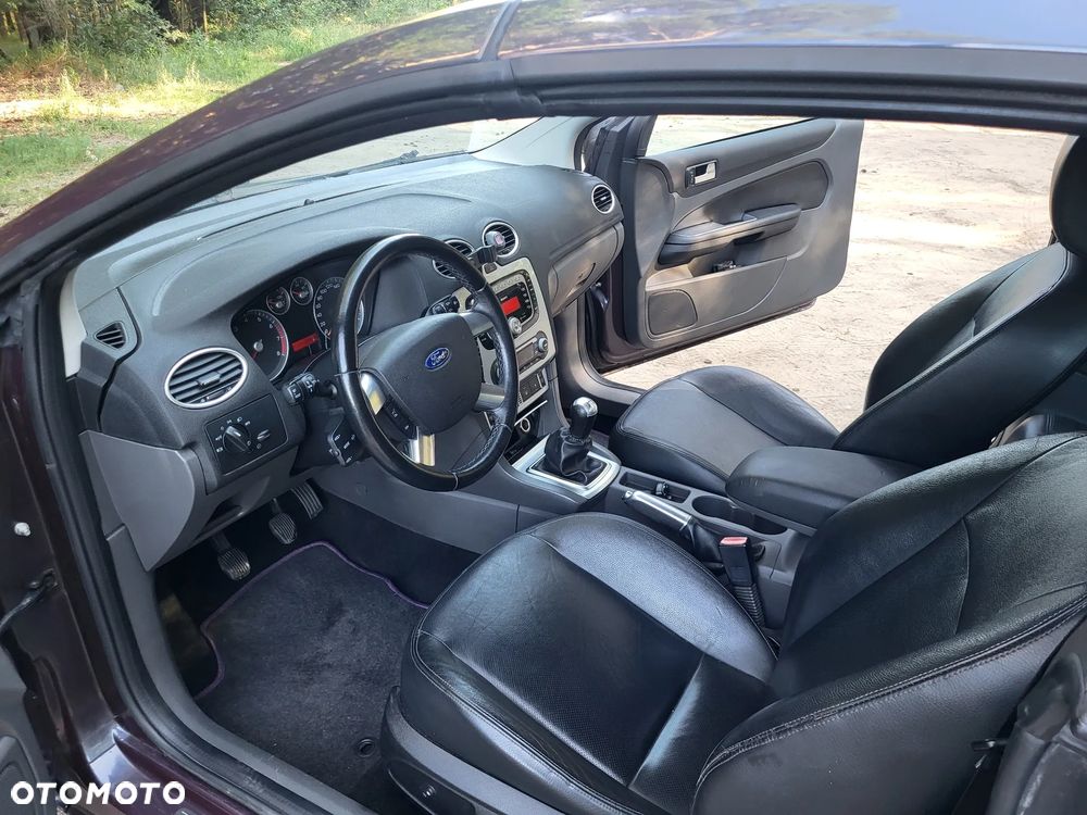 Ford Focus 2.0 16V Titanium - 5