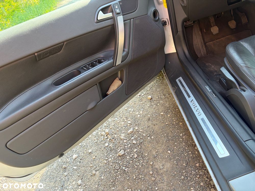 Volvo C70 2.4i Momentum - 31