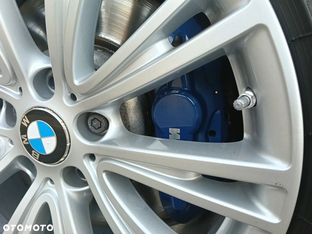 BMW Seria 3 320d xDrive Luxury Line Purity sport - 21