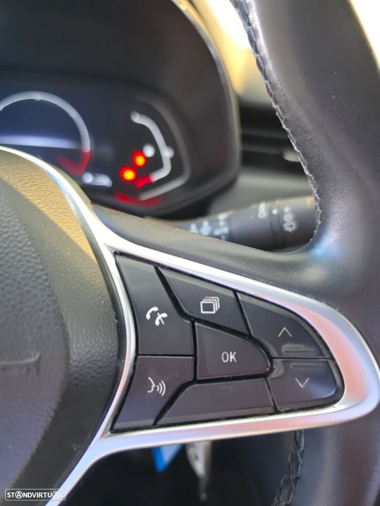 Renault Clio 1.6 E-Tech Edition One - 12