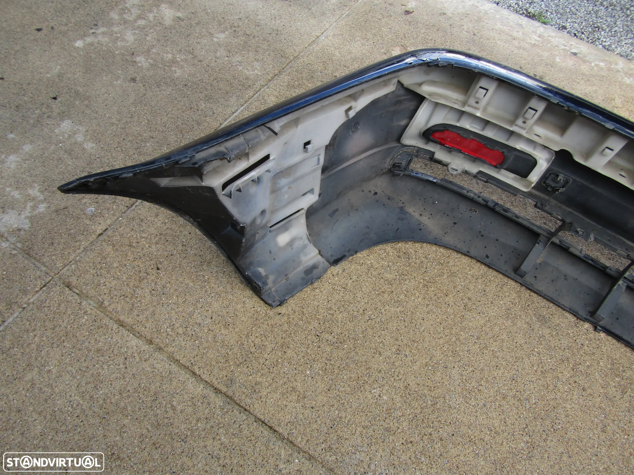 Para-choques tras BMW E46 Coupe  ano 2000 (ORIGINAL)com pequenos danos - 5