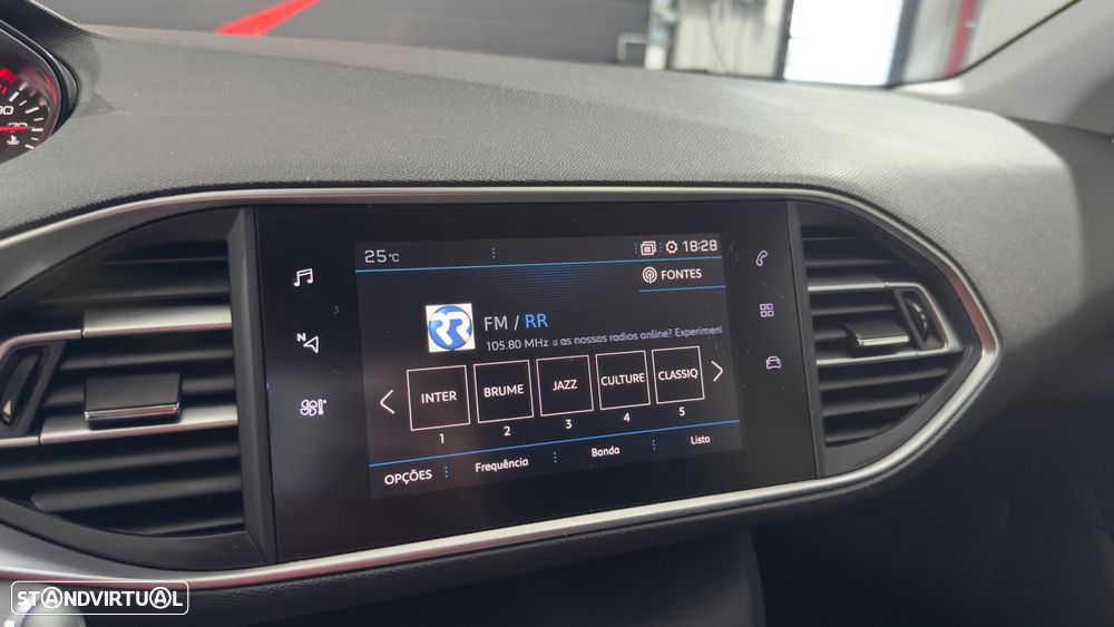 Peugeot 308 1.2 PureTech Allure Full LED - 24