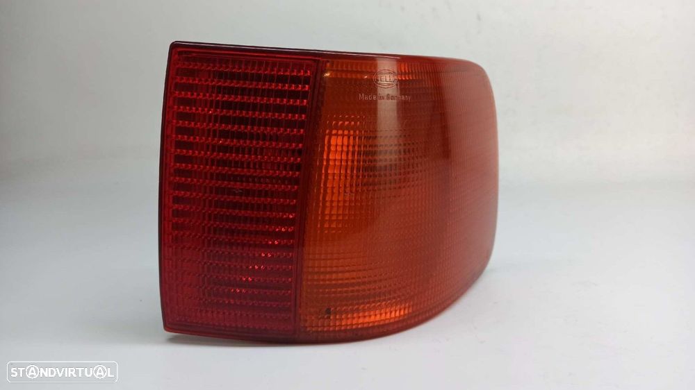 FAROLIM TRASEIRO DIREITO AUDI 100 BERLINA (C4) BáSICO - 1