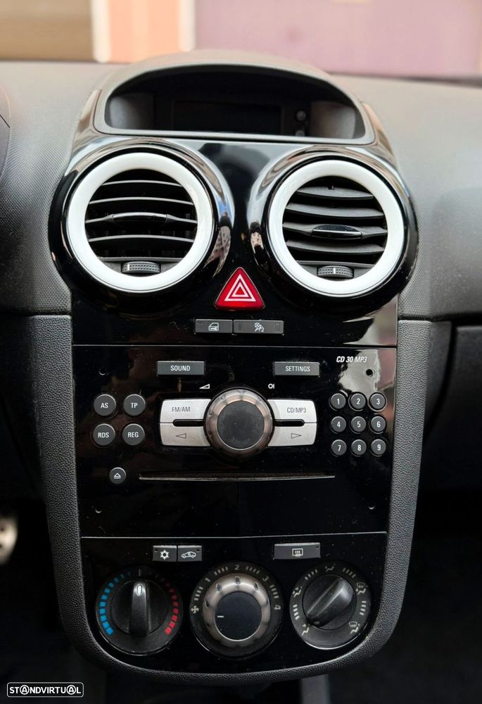 Opel Corsa 1.2 Black Edition 129g - 15