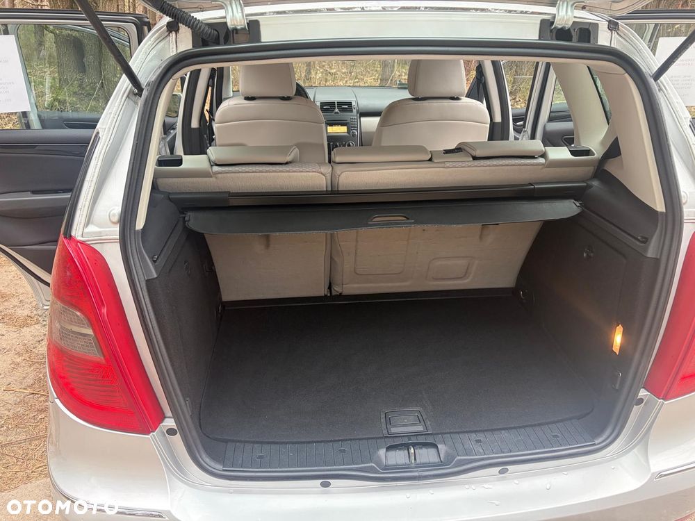 Mercedes-Benz Klasa A 180 CDI Elegance EU5 - 17