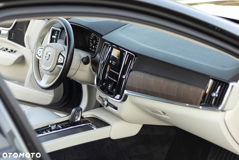 Volvo V90 - 24