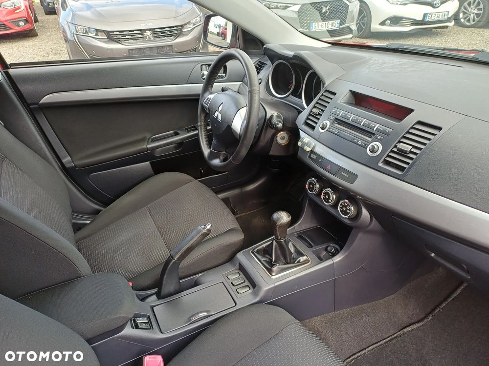 Mitsubishi Lancer 1.6 ClearTec Invite - 12