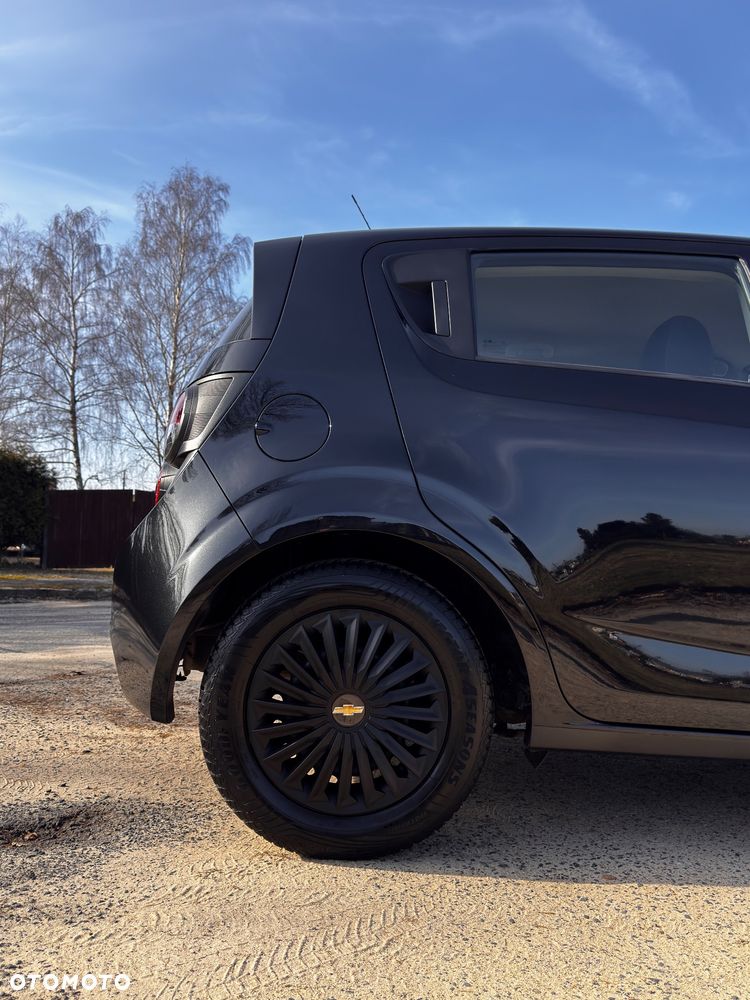 Chevrolet Aveo 1.2 LT - 24